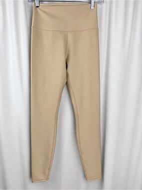 ALO Yoga High-Rise Leggings in Sandstone Beige